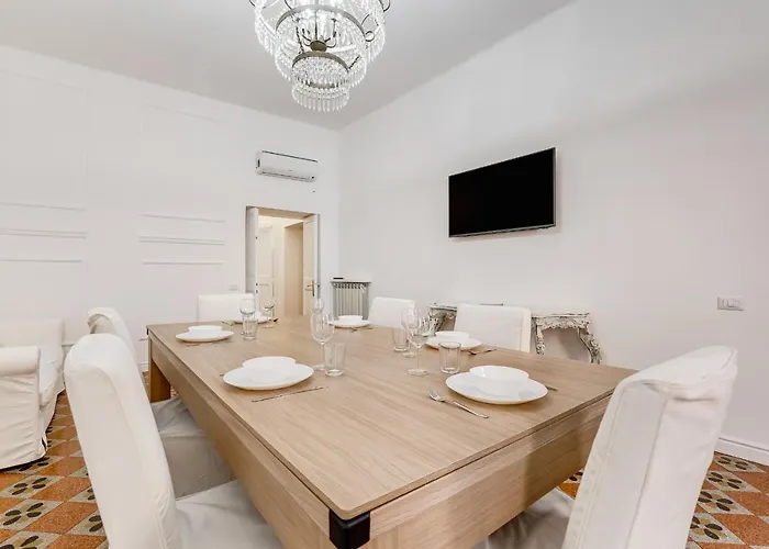 Appartement Spanish Square - Romedreamhome *