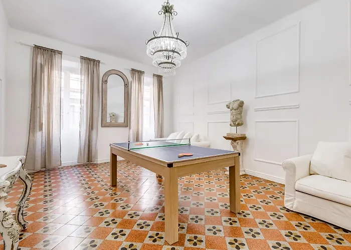 Spanish Square - Romedreamhome