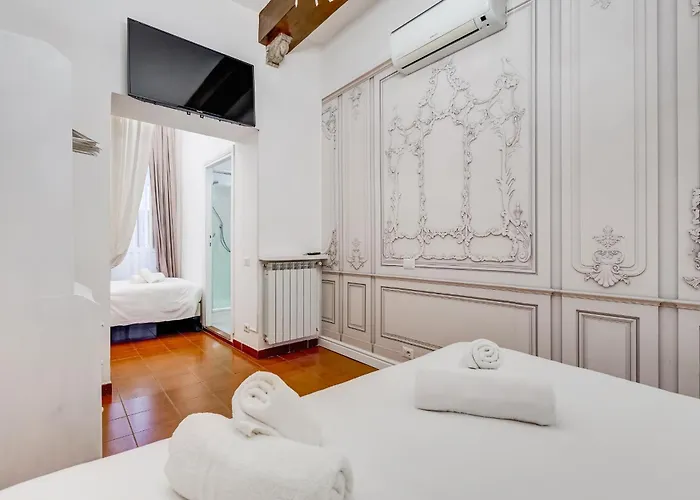Appartement Spanish Square - Romedreamhome *